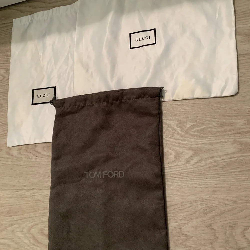 Gucci White Dust Bag with Black Logo - Picture 1 of 7